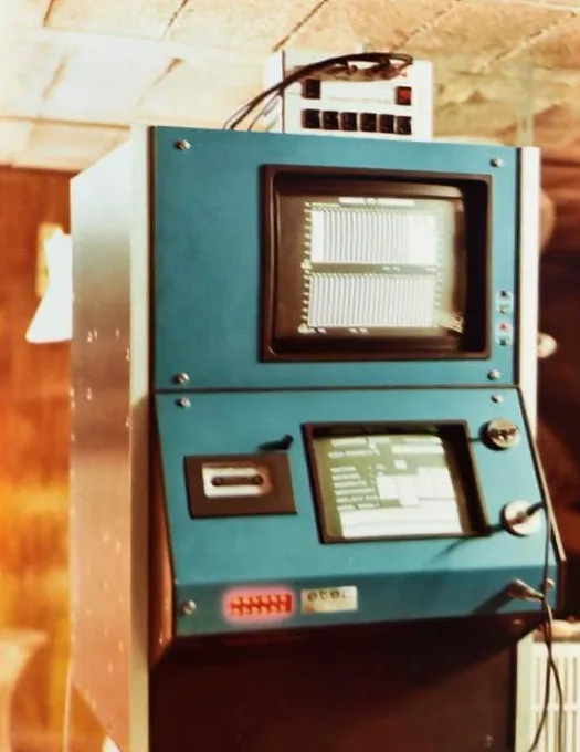 A blue ETEP hydrophone acquisition unit with two screens and a cassette drive